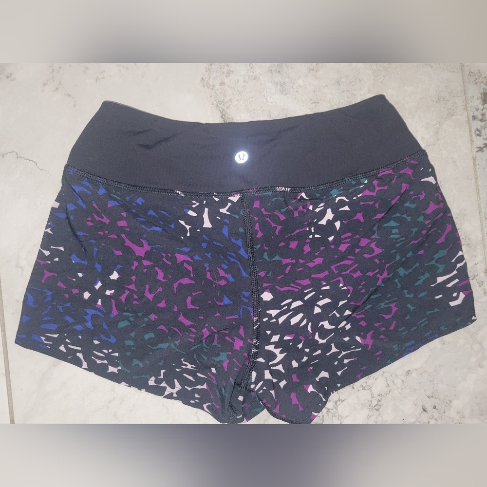 lululemon athletica Black Multicolor Abstract Athletic Shorts